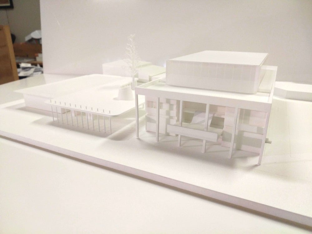 Presentation model | Hale School White